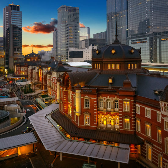 Tours Tokyo Station 550x550 - Tours