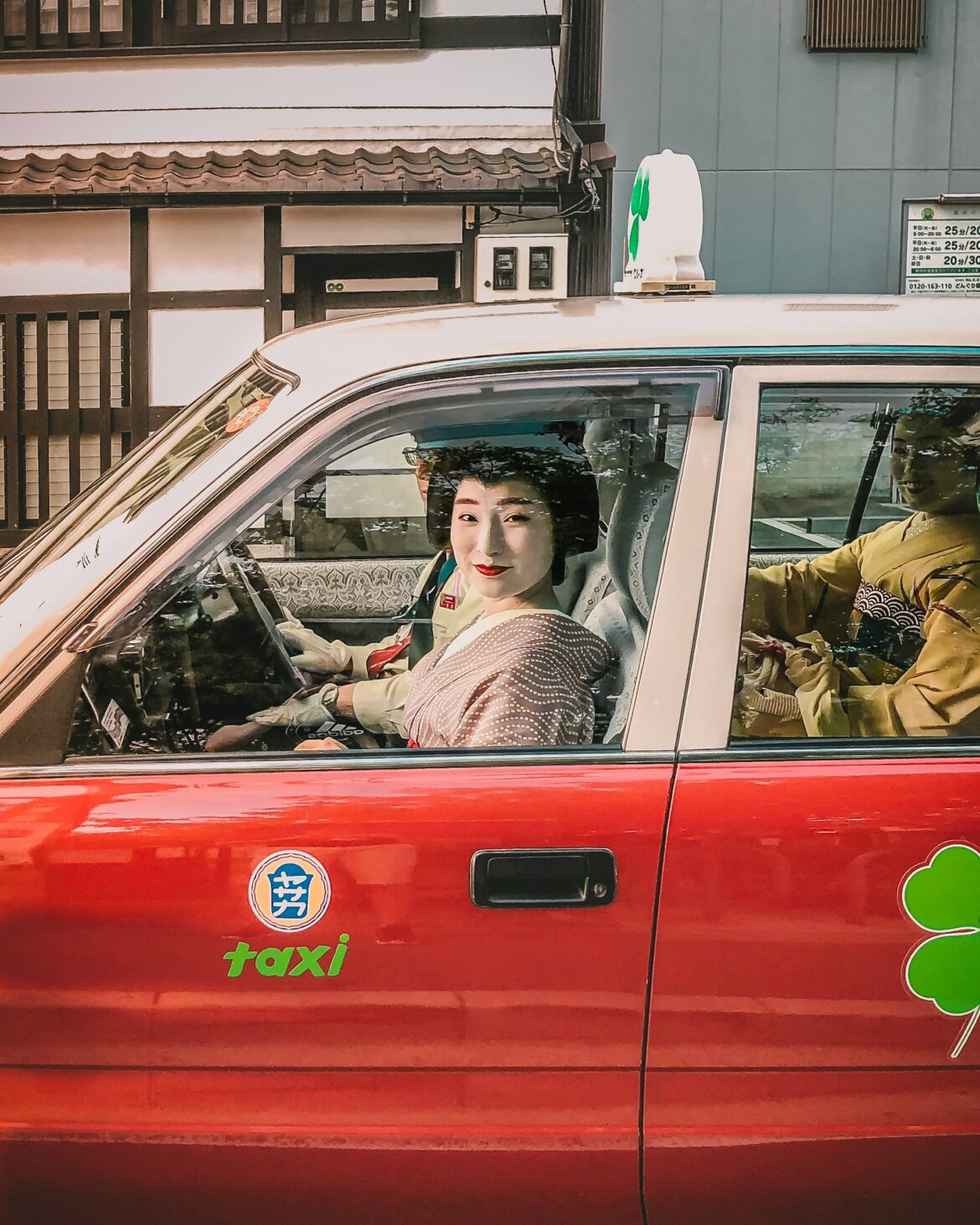 Beyond the Makeup: Understanding Modern Geisha Culture in 21st Century Japan