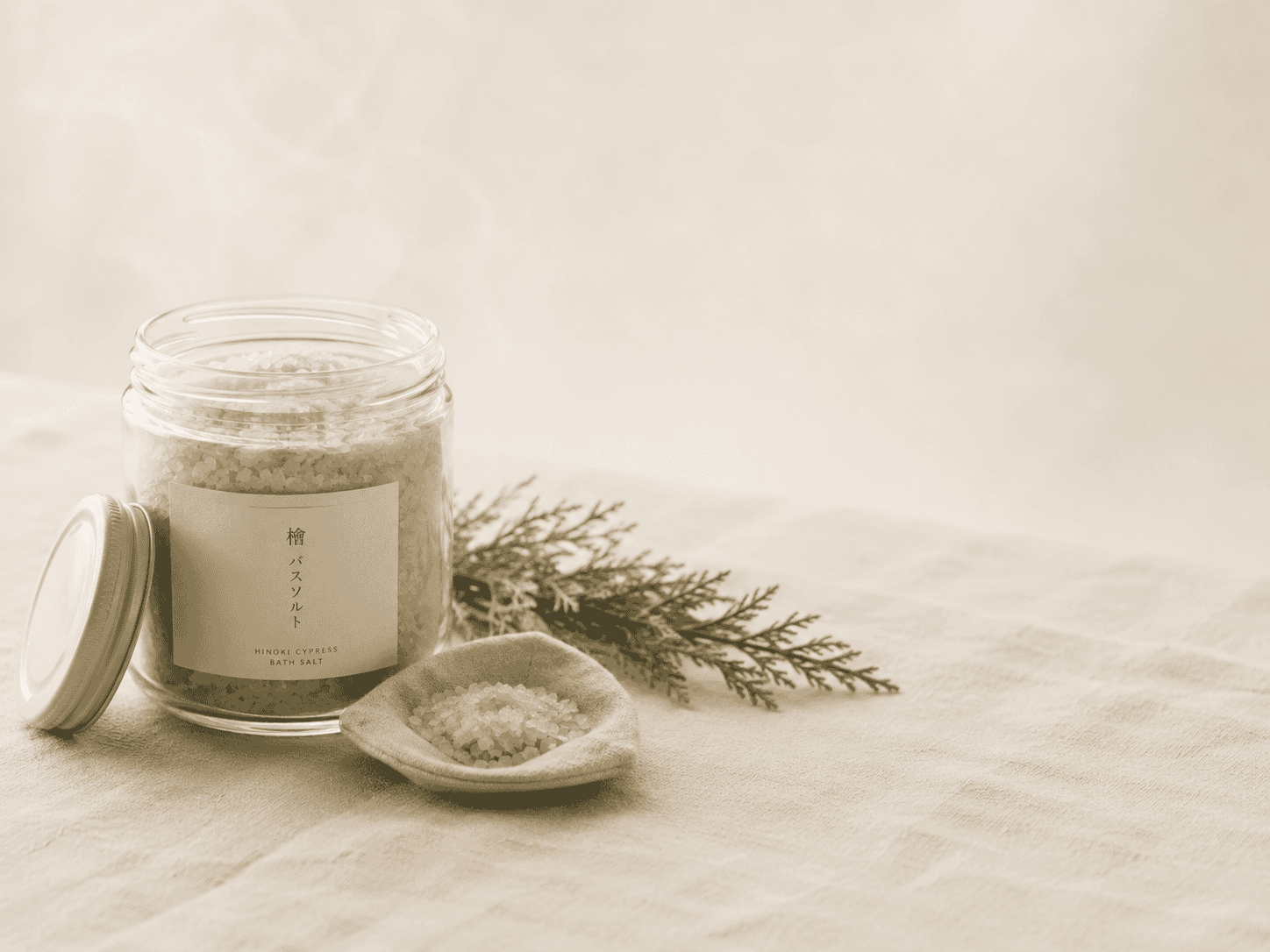 Hinoki cypress bath soak