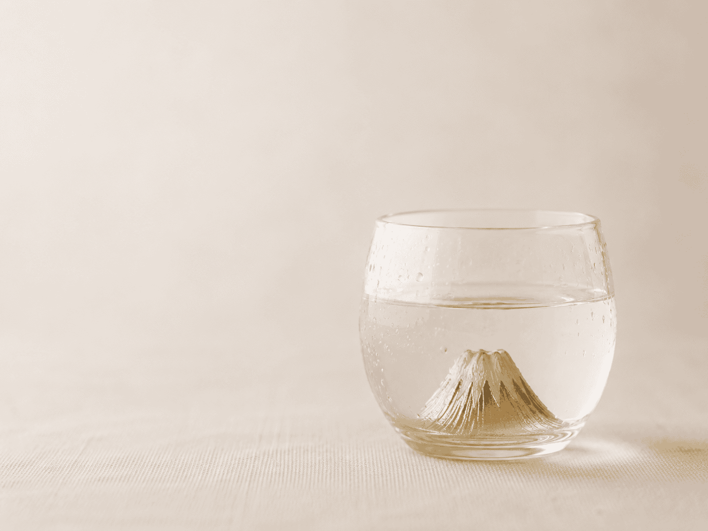 Toyo Sasaki Mt Fuji cold sake glass