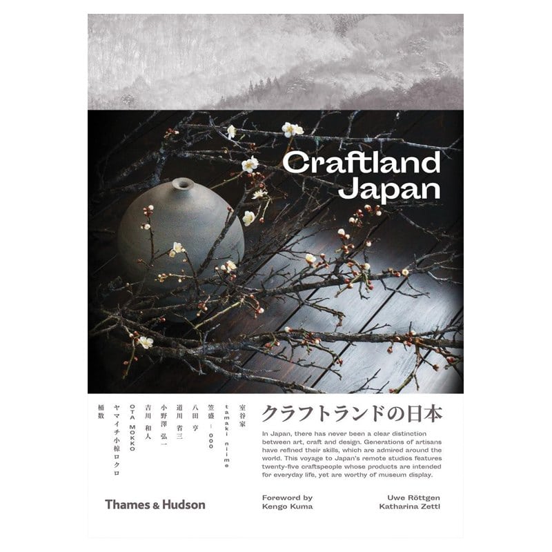 The hardcover book Craftland Japan by Uwe Rottgen and Katharina Zettl